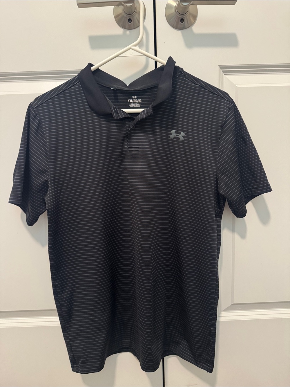 Under Armour Boys YXL Black Polo with Thin Gray Stripes